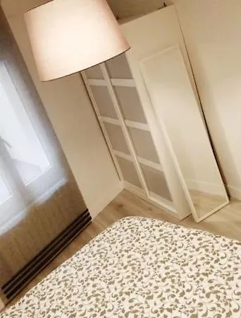 Apartment Casco Viejo 5 Min, 3 ,moderno,garaje